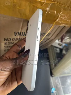 Apple iPhone 16 Plus 128 GB White