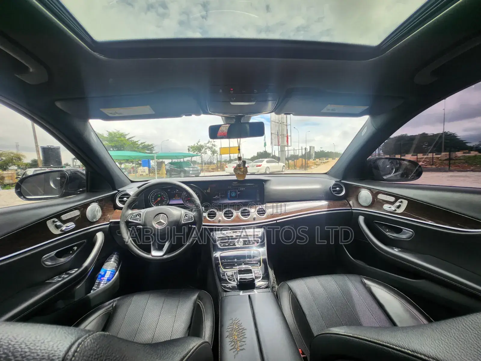 Mercedes-Benz E300 2016 Black