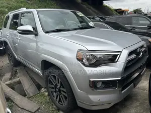 Toyota 4-Runner 2015 Silver