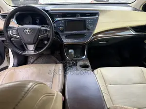 Toyota Avalon 2013 White