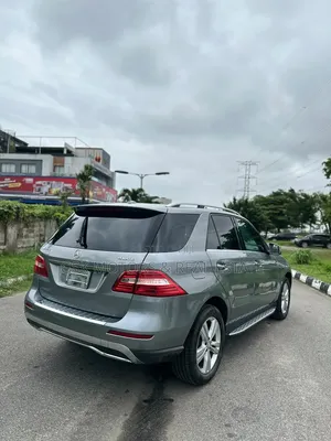Mercedes-Benz M Class ML350 4dr SUV (3.5L 6cyl 7A) 2014 Gray