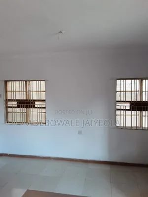 3bdrm Block of Flats in Egbeda for rent