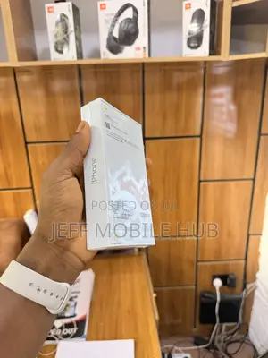 New Apple iPhone 15 128 GB Green