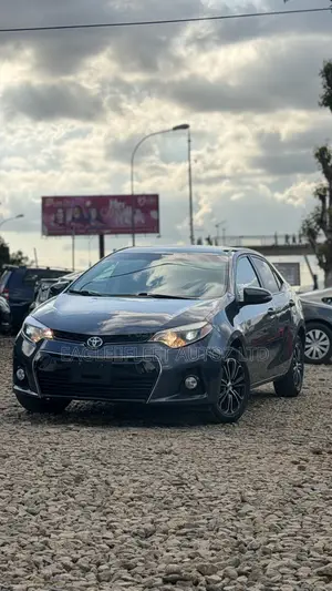 Toyota Corolla 2015 Gray