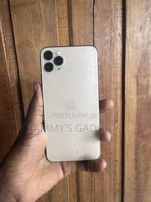 Apple iPhone 11 Pro Max 64 GB Gold