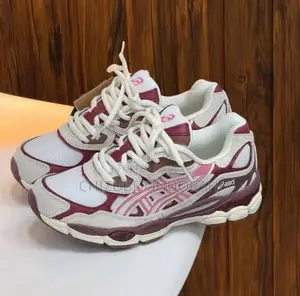 Asics Gel Sneakers