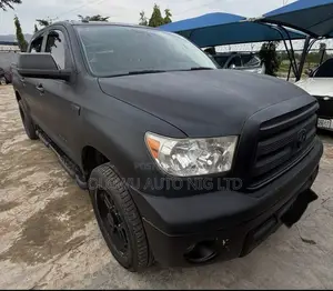 Toyota Tundra CrewMax 4x4 Limited 2010 Black