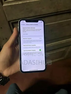 Apple iPhone XR 64 GB White