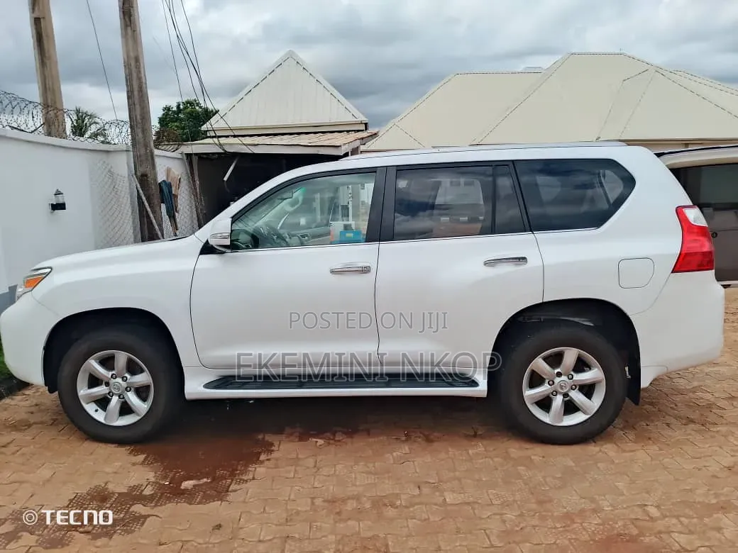 Lexus GX 460 2010 White