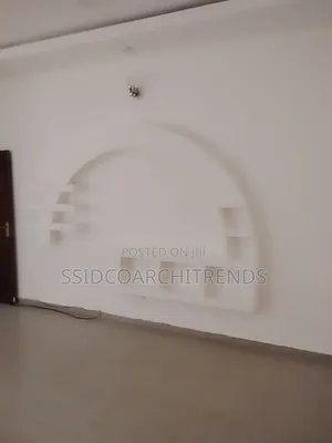 3bdrm Apartment in Call To Access for rent