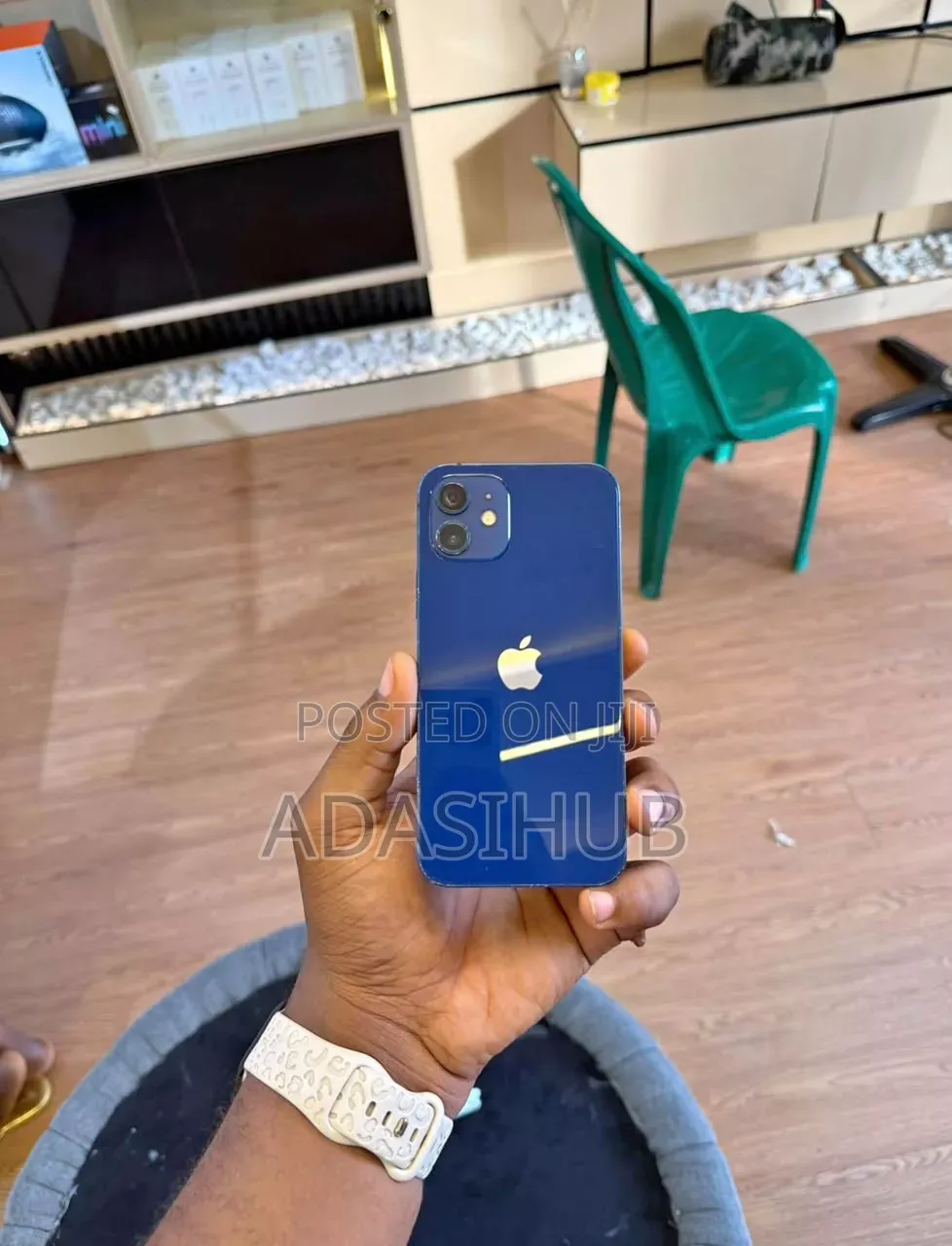 Apple iPhone 12 64 GB Blue