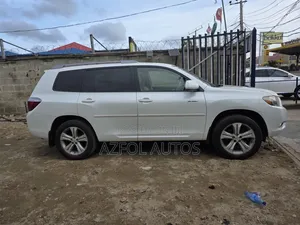 Toyota Highlander Sport 2008 White