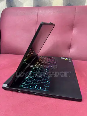 Laptop Lenovo Legion Pro 7 32GB Intel Core Ultra 9 SSD 2T