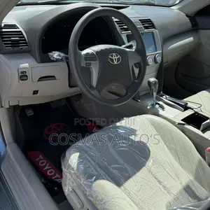 Toyota Camry LE 4dr Sedan (2.5L 4cyl 6AM) 2010 Green