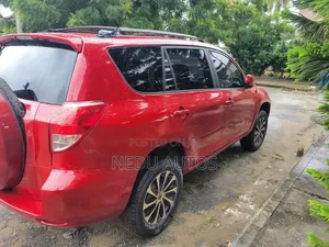 Toyota RAV4 2008 Red
