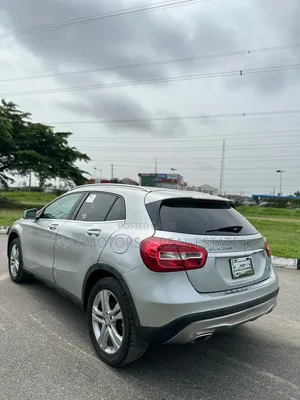 Mercedes-Benz GLA 250 2016 Silver