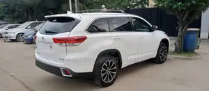 Toyota Highlander Limited 4x2 V6 (3.5L 6cyl 8A) 2018 White