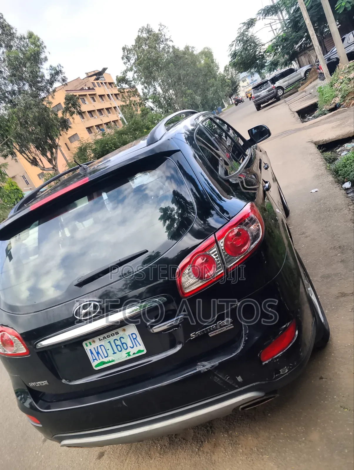 Hyundai Santa Fe 2012 Black