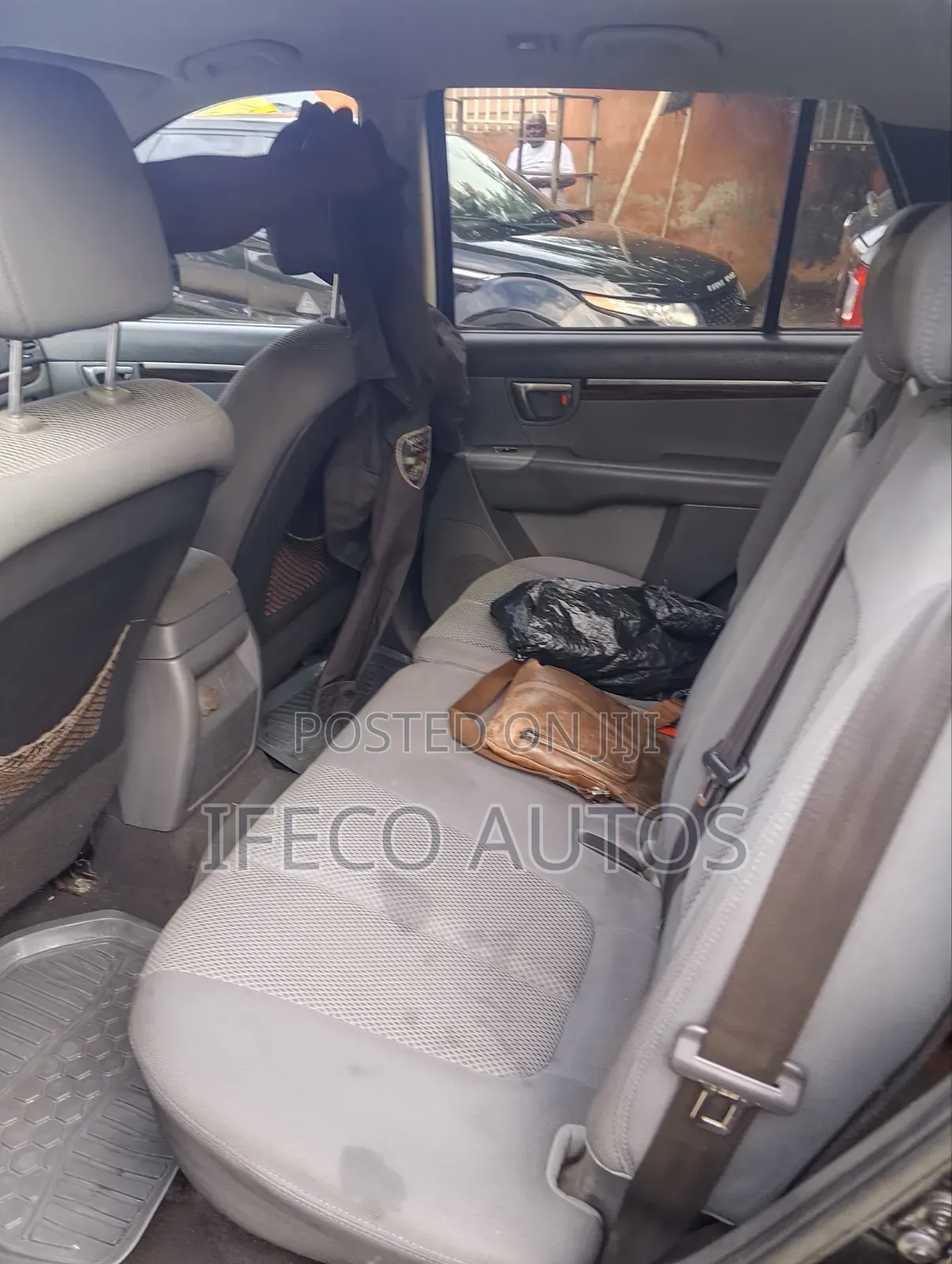 Hyundai Santa Fe 2012 Black