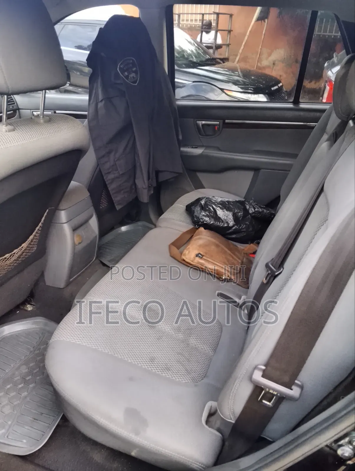 Hyundai Santa Fe 2012 Black