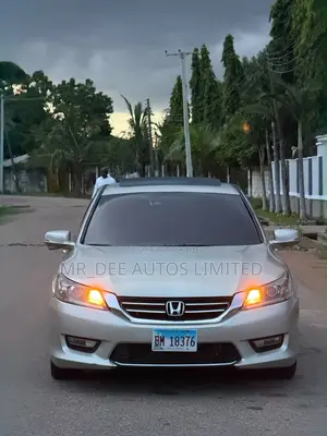 Honda Accord 2013 Gold