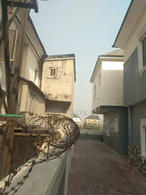 2bdrm Duplex in Ikota for rent
