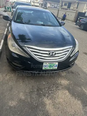 Hyundai Sonata 2011 Black