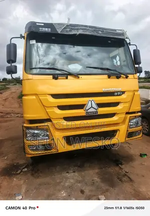 Howo 371 Ten Tires 2010 Yellow