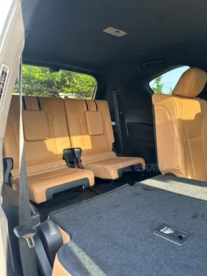 Lexus LX 600 2022 White