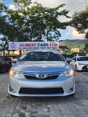 Toyota Camry 2012 Silver