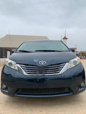 Toyota Sienna LE 7 Passenger Mobility 2011 Blue