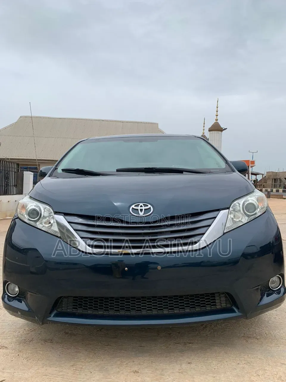 Toyota Sienna LE 7 Passenger Mobility 2011 Blue
