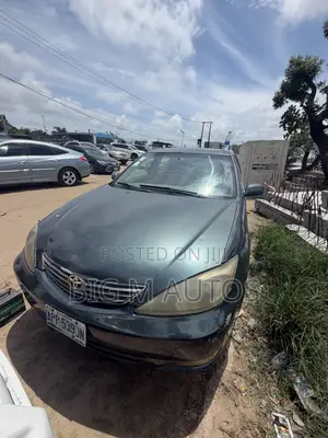 Toyota Camry 2004 Blue