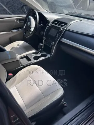 Toyota Camry SE 4dr Sedan (2.5L 4cyl 6A) 2017 Gray