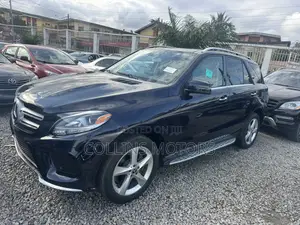 Mercedes-Benz GLE-Class 2017 Blue