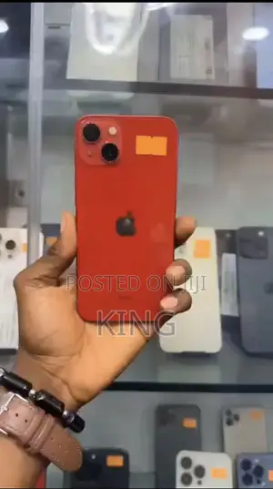 Apple iPhone 13 128 GB Red