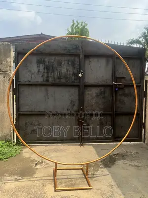 Round Arc for Rent