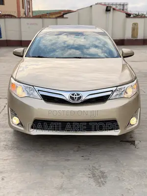 Toyota Camry 2013 Gold