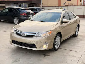 Toyota Camry 2013 Gold