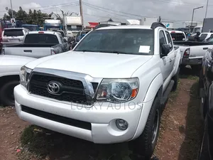 Toyota Tacoma 2008 White