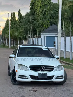 Mercedes-Benz C300 2010 White