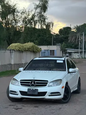Mercedes-Benz C300 2010 White