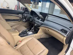 Honda Accord 2011 White