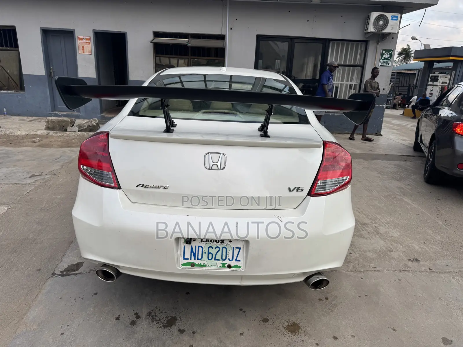 Honda Accord 2011 White