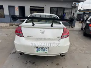 Honda Accord 2011 White