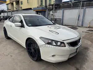 Honda Accord 2011 White