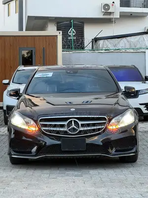 Mercedes-Benz E350 Base 4Matic Sedan AWD (3.5L 6cyl 7A) 2014 Black