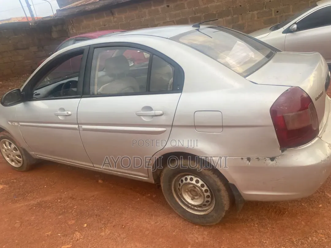 Hyundai Accent 2004 Silver