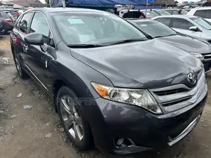 Toyota Venza Limited 2010 Gray