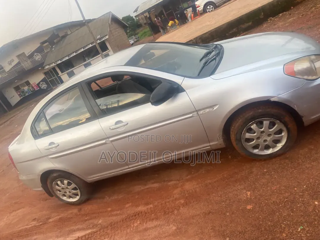 Hyundai Accent 2004 Silver